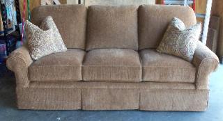 King Hickory - #4300 Sofa - You Choose the Fabric