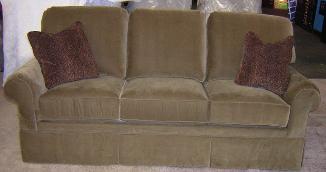 King Hickory - #4300 Sofa - You Choose the Fabric
