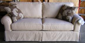 Broyhill Julie Sofa - YOU Choose the Fabric