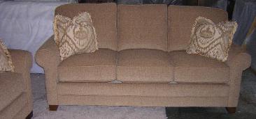 King Hickory -Bently Sofa - YOU Choose the Fabric
