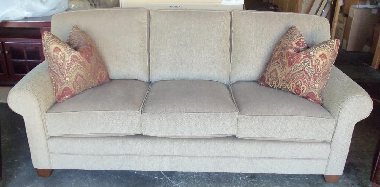 Barnett Furniture King Hickory Bentley Sofa