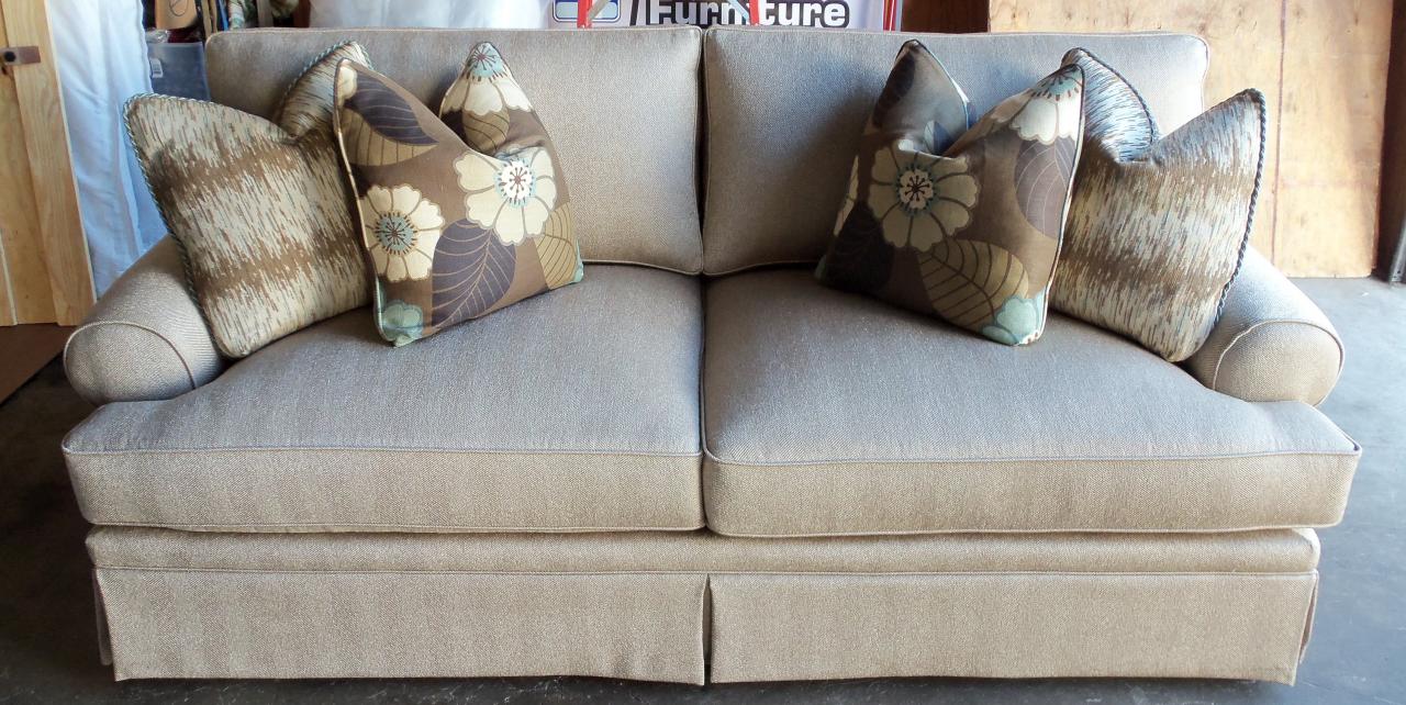 Barnett Furniture King Hickoryhenson Sofa